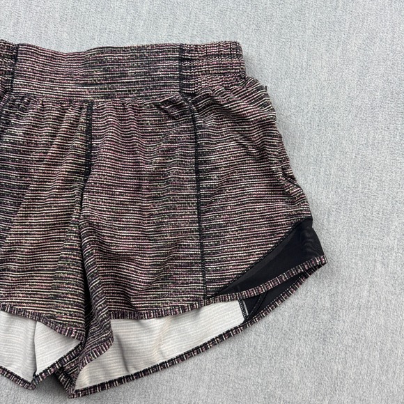 Lululemon Shorts Womens 4 Pink Stripe Lined Hotty Hot Short Ii Stretch Yoga‎ Gym - Picture 2 of 12